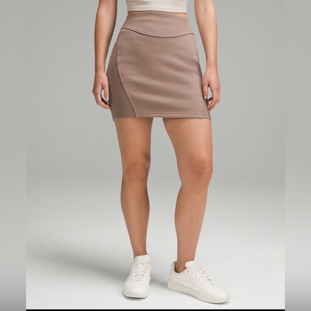 NWT Lululemon Scuba Mini Skirt Taupetastic M Tan Neutral